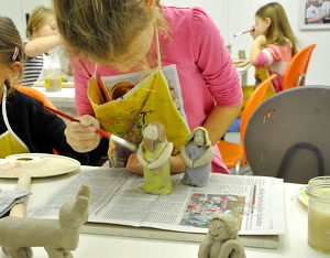 Kinder Keramik Kurs „Engel und Krippenfiguren“ Sa, 10.12.2022