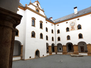 Tag des Denkmals 2023 - Schloss Murau: Blick hinters Schlosstor