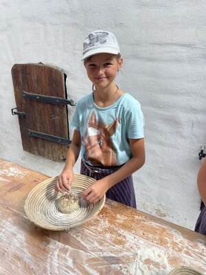 Brotbackkurs für Kinder
