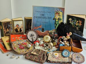 Antikmarkt  Privatverkauf von Antiquitäten Brigitta Mader