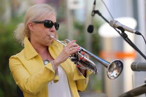 5. Jazz am Schlingermarkt